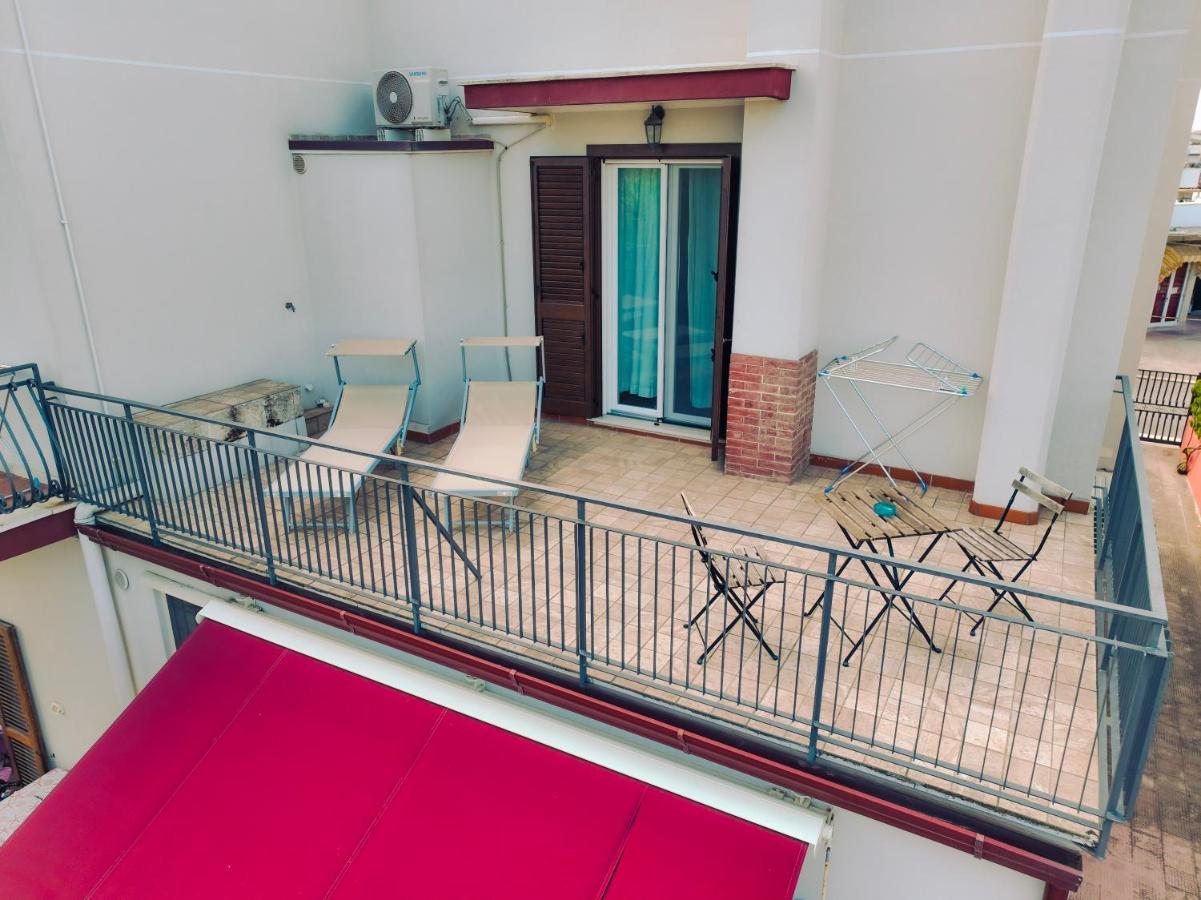 B&B De Angelis Marina di Ginosa ภายนอก รูปภาพ